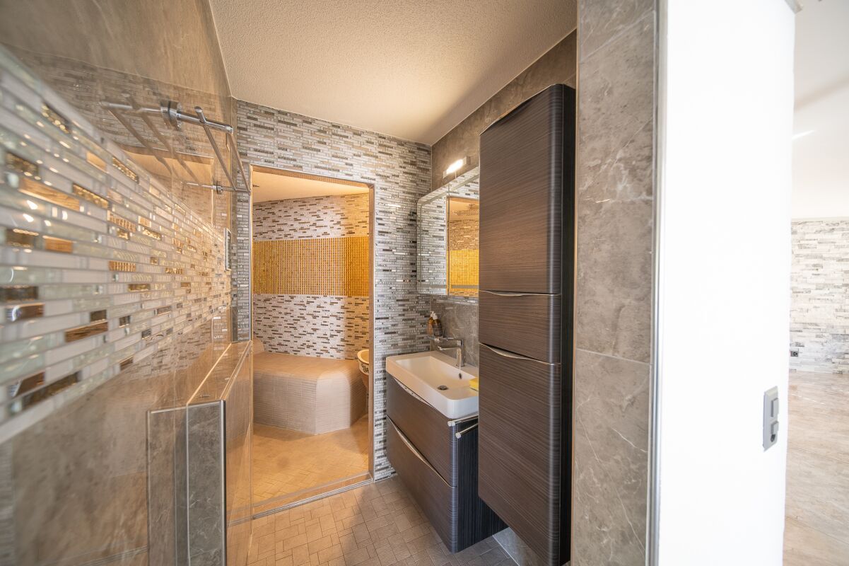 Exklusive Maisonettewohnung mit Dachloge und Spa-Bereich
