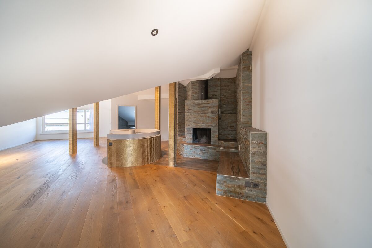 Exklusive Maisonettewohnung mit Dachloge und Spa-Bereich