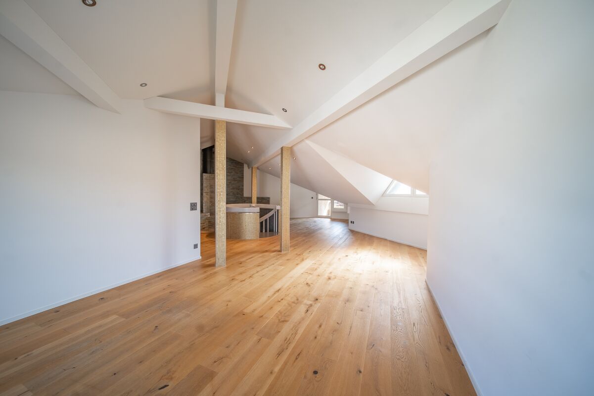 Exklusive Maisonettewohnung mit Dachloge und Spa-Bereich